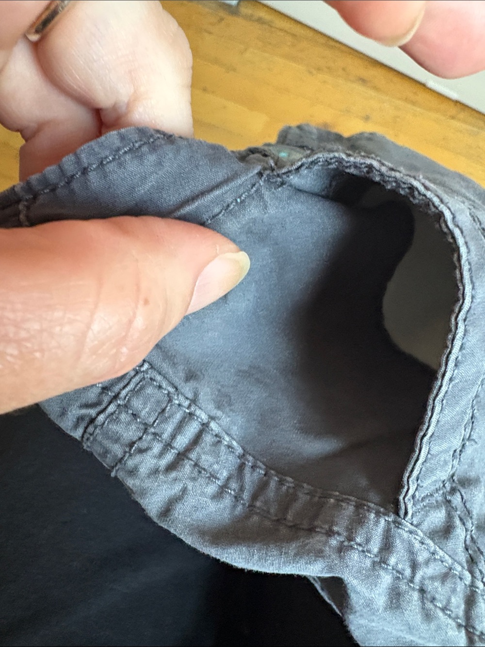 Girls Gray Lightweight Snap Shorts with Pockets by Old Navy Size 5 - Picture 9 of 9